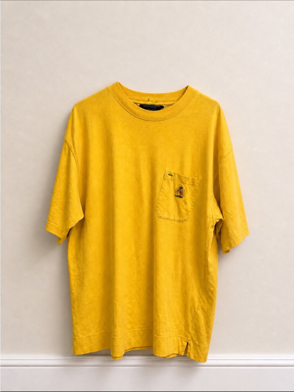 Tommy Hilfiger Bright Yellow Short Sleeve Pocket Tee men’s size L